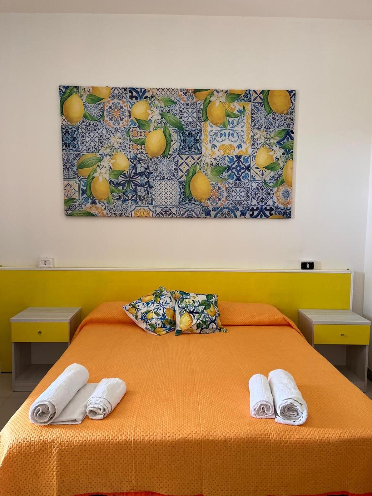B&B Andromeda Palmi Bagian luar foto